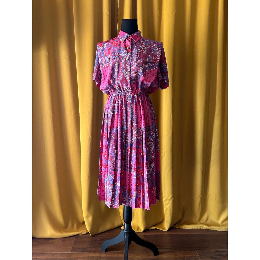 Vintage 1980s Fuchsia Paisley Shirtdress,  Medium
